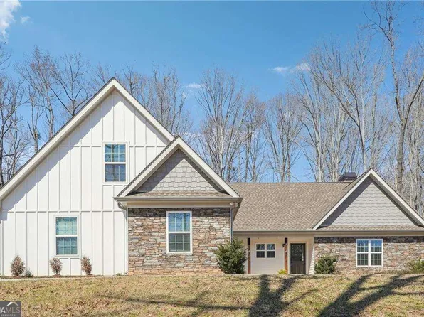 40 Oak Forest Dr, Oxford, GA 30054