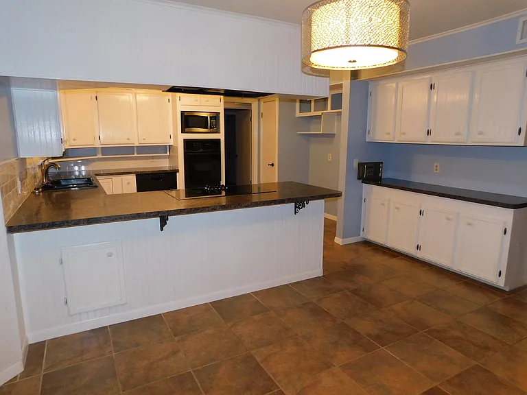 4220 Birdwell Dr — Photo 6