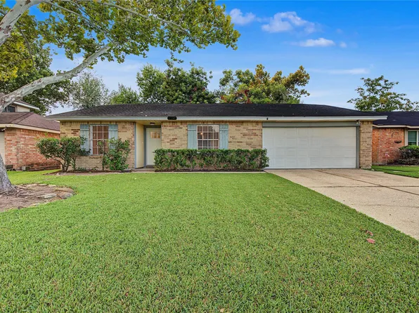 9912 Blue Bird St, La Porte, TX 77571