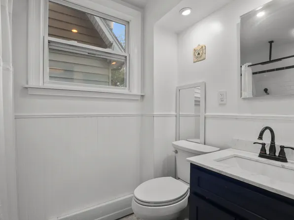 3215 Randall Avenue image 18 of 21