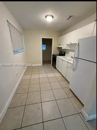 4520 NW 13th Ave #4520 — Photo 3