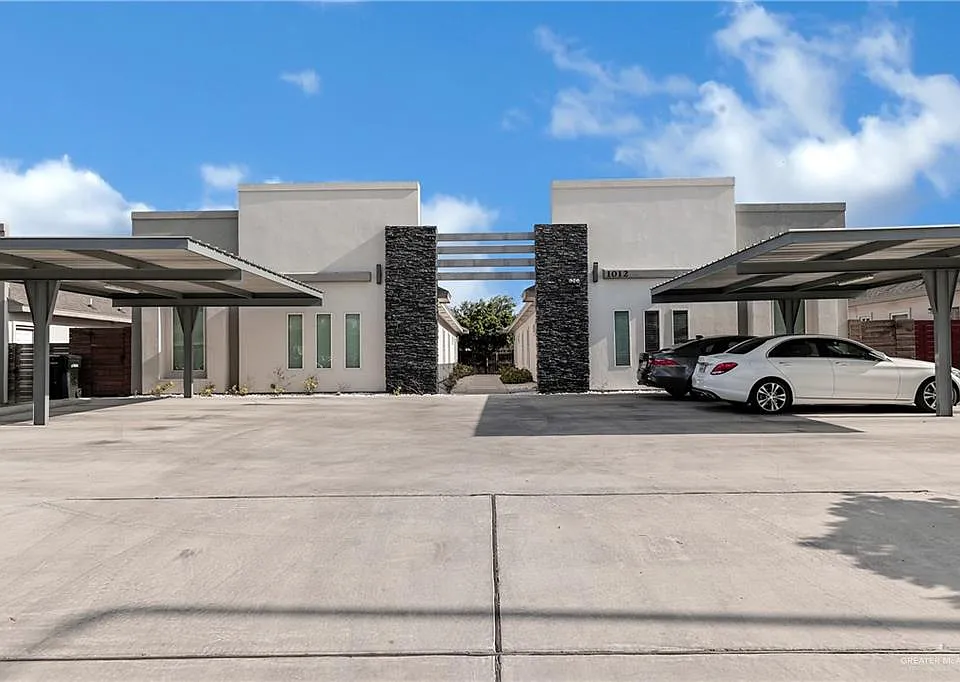 1012 E La Cantera Ave #4