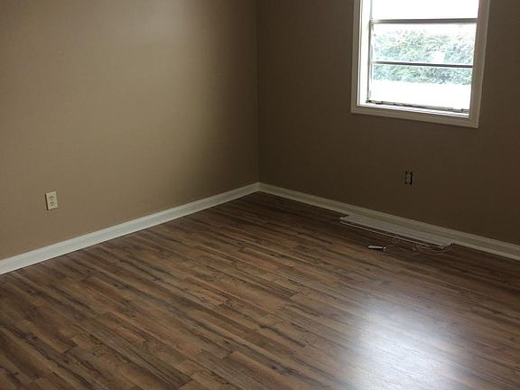 4th image of 919 Arianna Dr