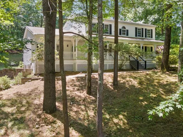 5 Winter Haven, West Sand Lake, NY 12196