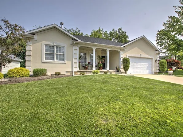 7 Buttonridge Pl, Mt Zion, IL 62549