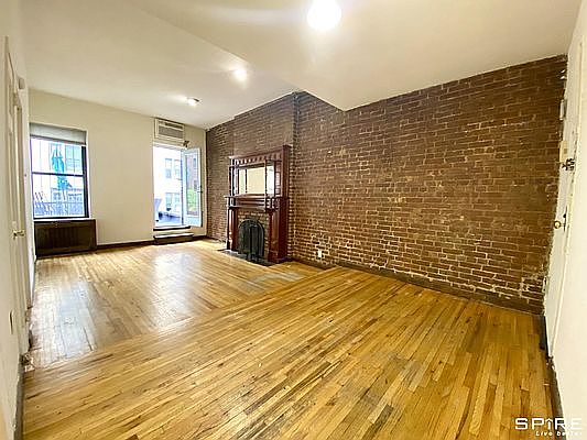 5th image of 118 W 73rd St APT 3B