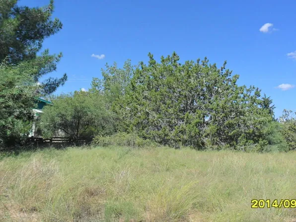 4610 E Cochise Dr, Rimrock, AZ 86335