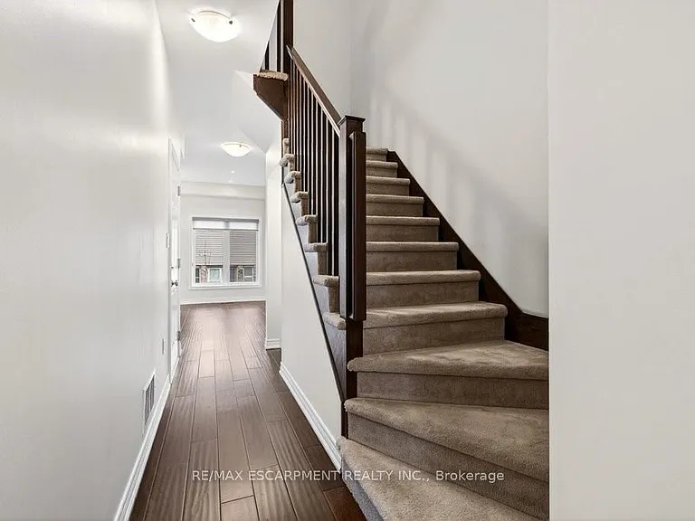 377 Glancaster Rd #16 — Photo 6
