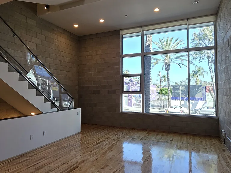 717 N Highland Ave #9 — Photo 6