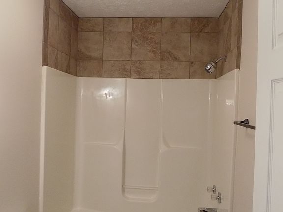 2nd image of 105 Muirfield Ct