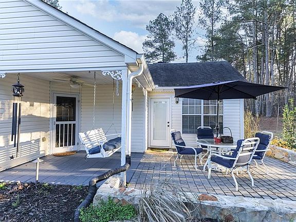 3rd image of 5062 Meridian Lake Dr