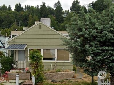 4110 Beach Drive SW, Seattle, WA, 98116