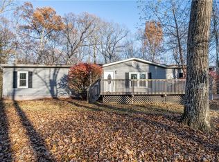 9370 Oak Park Road NE, New Salisbury, IN 47161