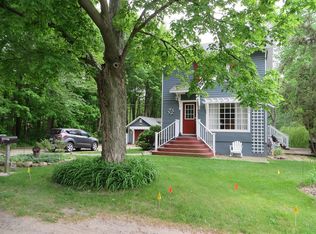 9096 W Warren Woods Rd, Sawyer, MI 49125