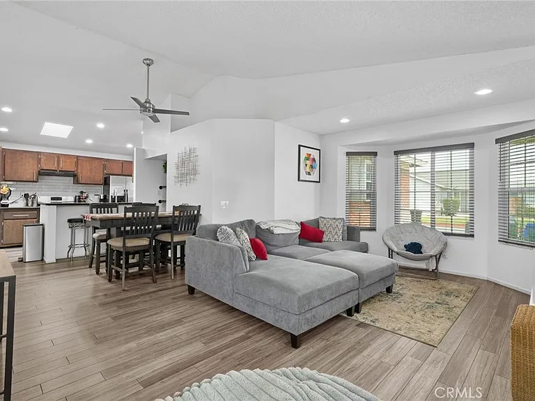 15957 Randall Ave — Photo 4