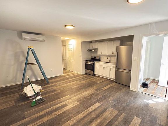 3rd image of 445 E 144th St Floor 2