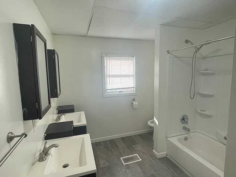 124 National Ave SW #1 — Photo 7