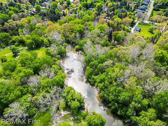4th image of 17331 Millar Rd