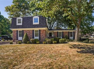 206 Fawnwood Dr, Tallmadge, OH