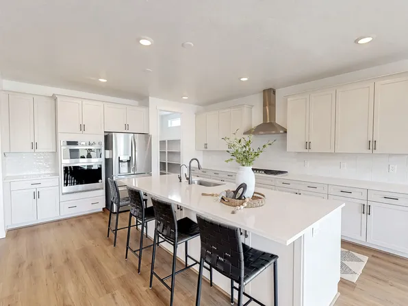 872 W Union Bench Dr, Mapleton, UT 84664