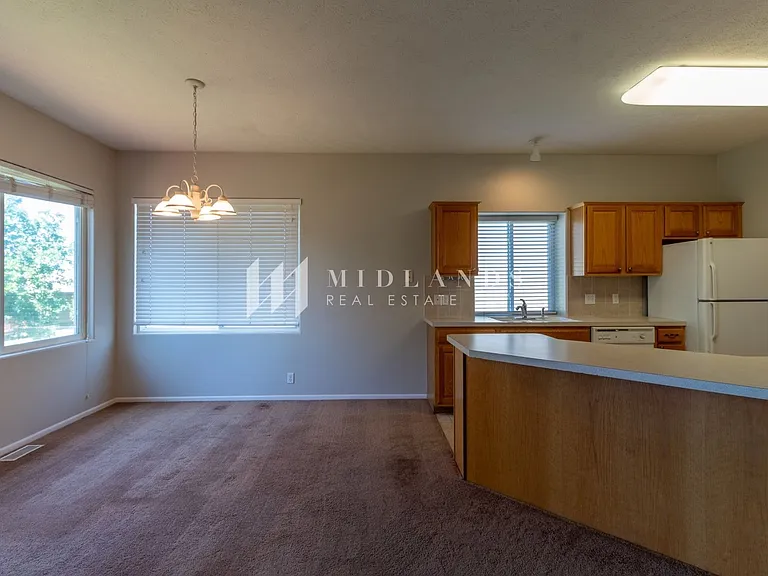 1007 Woodview Dr — Photo 15