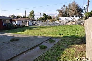 2nd image of 4934 Rosewood St