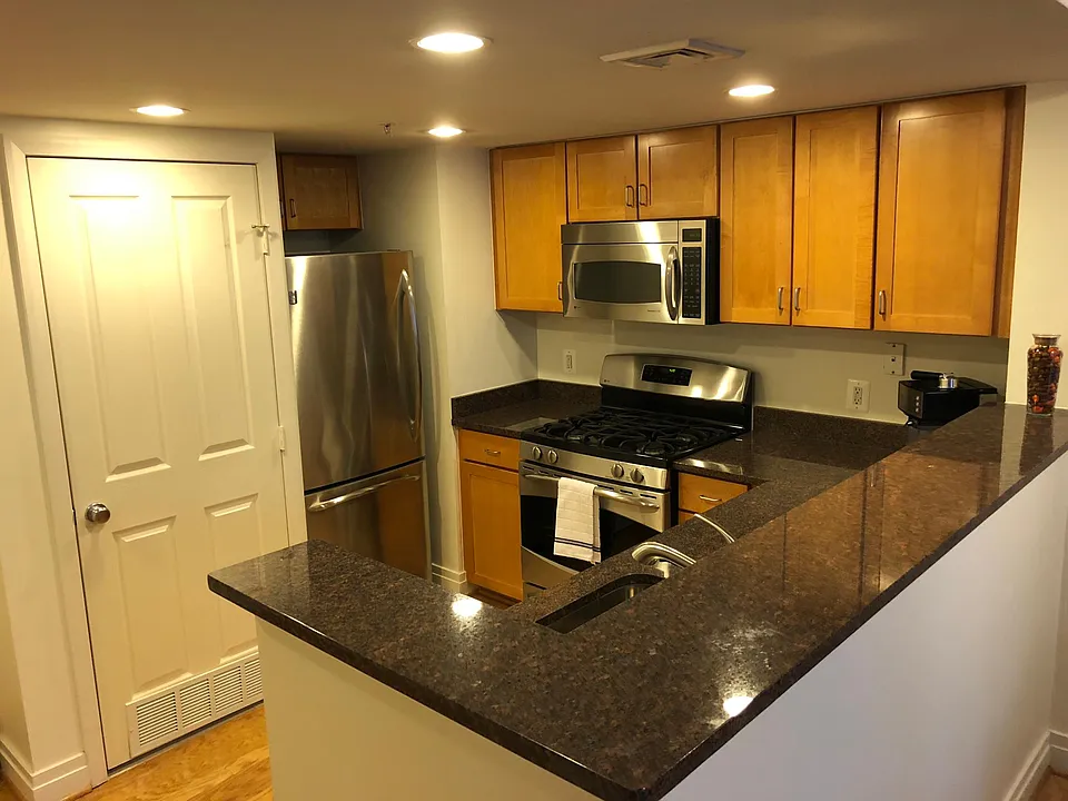 414 Water St #1204