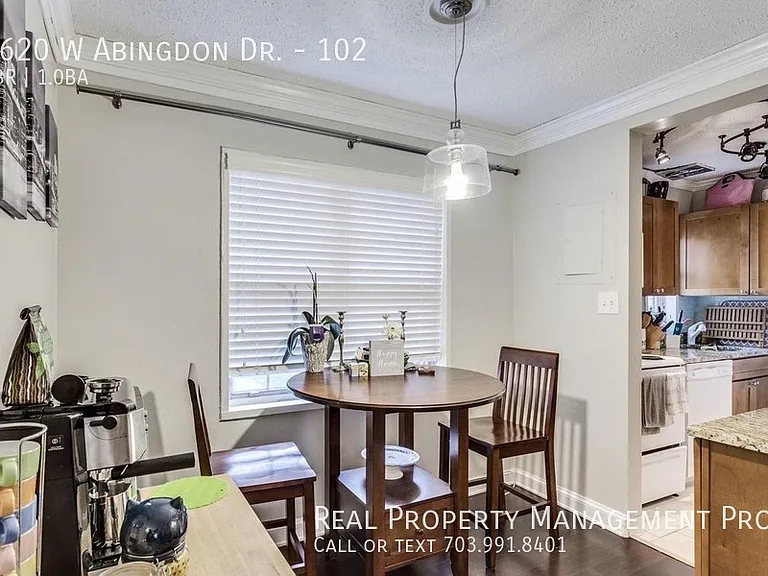 1620 W Abingdon Dr #102 — Photo 11
