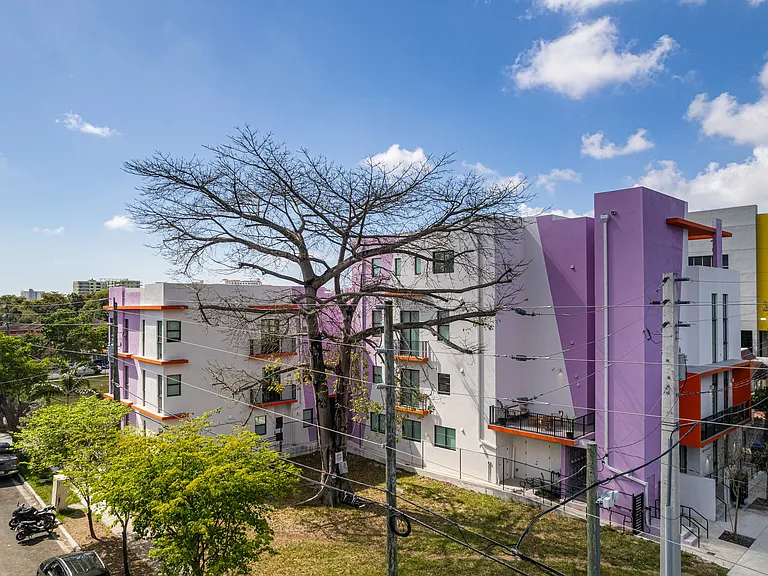 Saffron Apartments — Photo 9