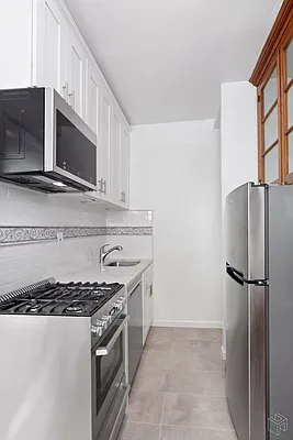Rented by Halstead Real Estate | media 11