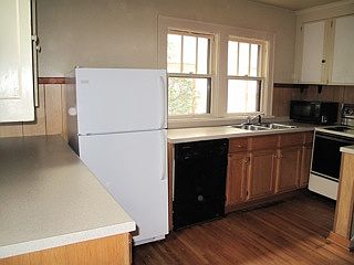 5th image of 732 Washington Memorial Dr