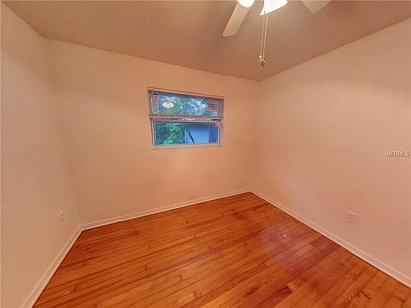 4th image of 1026 Alba Dr