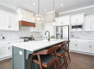 1920 SW Hightown Dr, Lees Summit, MO 64082