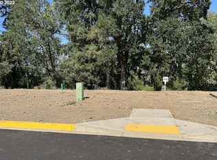 3046 NW Pinehurst Dr #46, McMinnville, OR