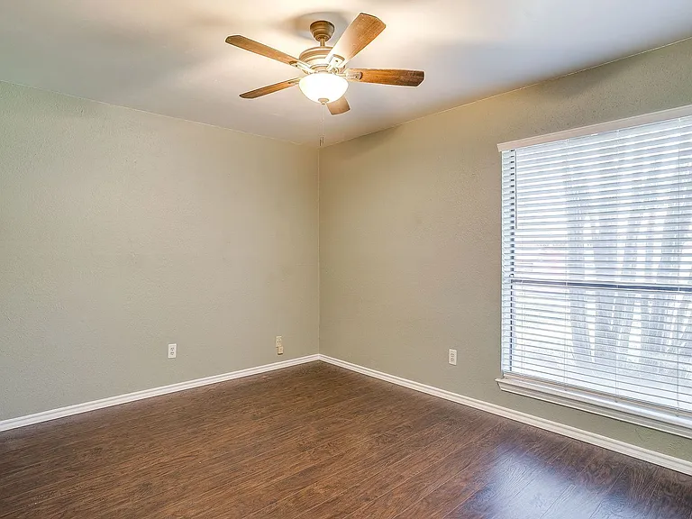2400 Westpark Way Cir — Photo 19