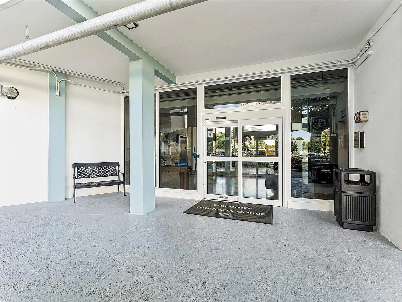 2 bed, 2.0 bath, 1100 sqft, $3,100 — Photo 4