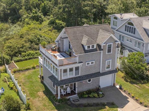 15 Beechwood Ave