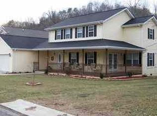128 Frank St, Staffordsville, KY 41256