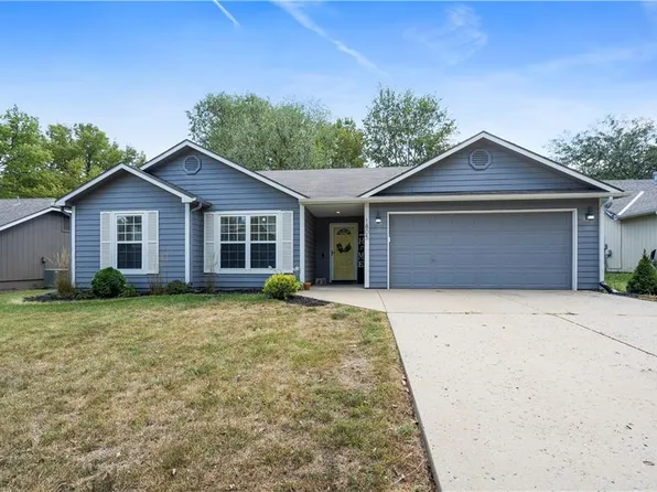 1805 E 17th St, Lawrence, KS 66044