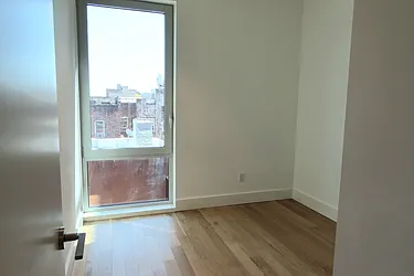 Rented by Rennit Inc.