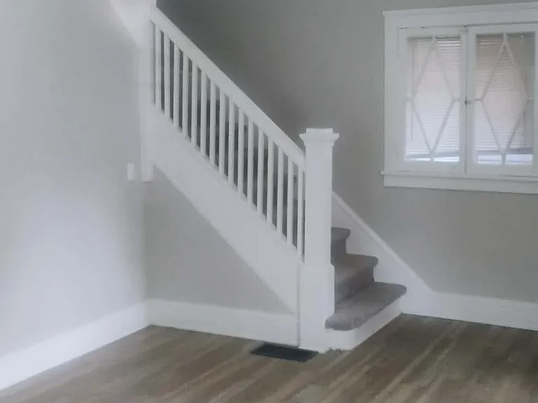 2465 Lawton Ave — Photo 3