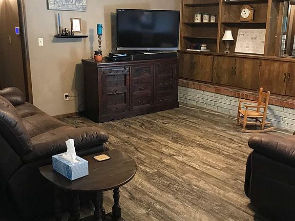 3rd image of 4407 Briarwood Dr