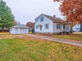 1431 N Ottawa St, Lincoln, IL 62656