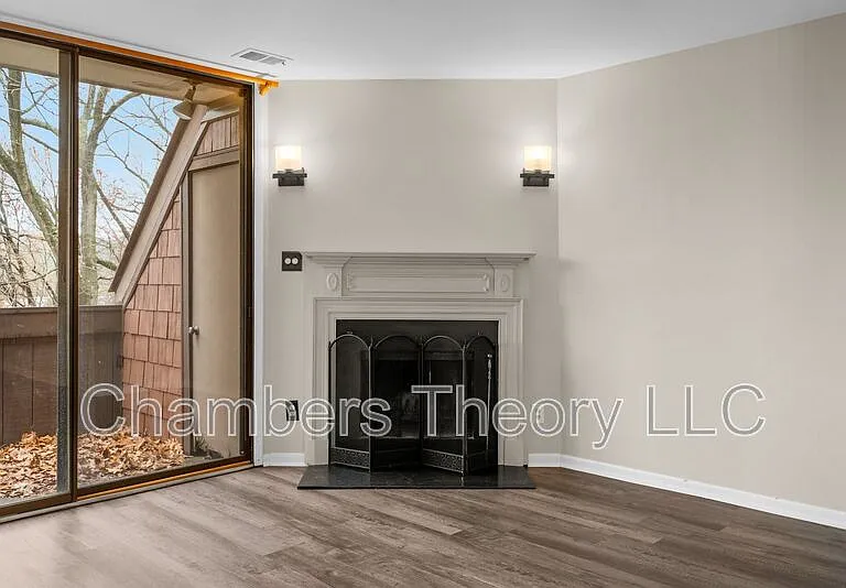 2232 S Randolph St #2 — Photo 6