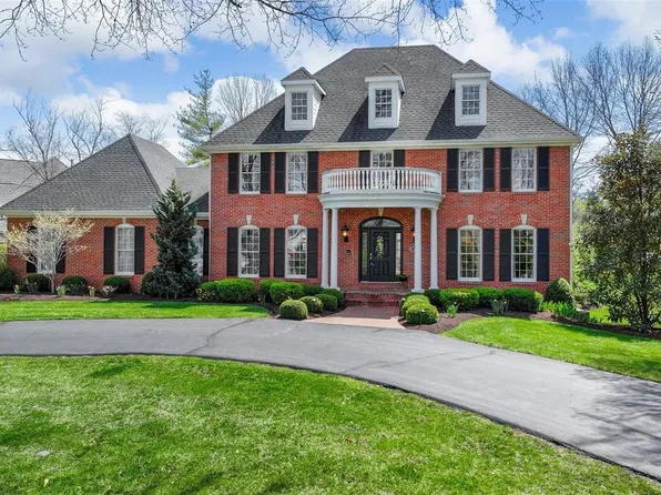 16688 Kehrsgrove Dr, Chesterfield, MO 63005