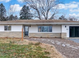 84 Smoke Rd, Valparaiso, IN 46385