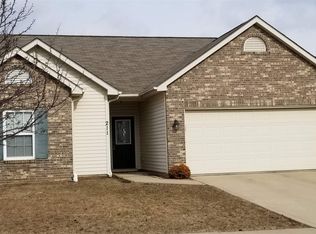211 Riley Dr, Fort Wayne, IN 46825