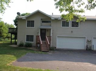 2C Cameo Ln, Circle Pines, MN 55014