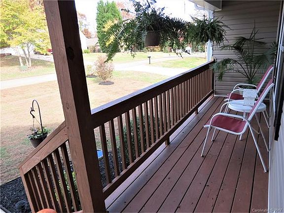 3rd image of 3980 Rolling Meadow Ln