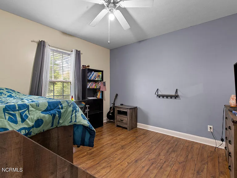 255 W Hedgelawn Way — Photo 21
